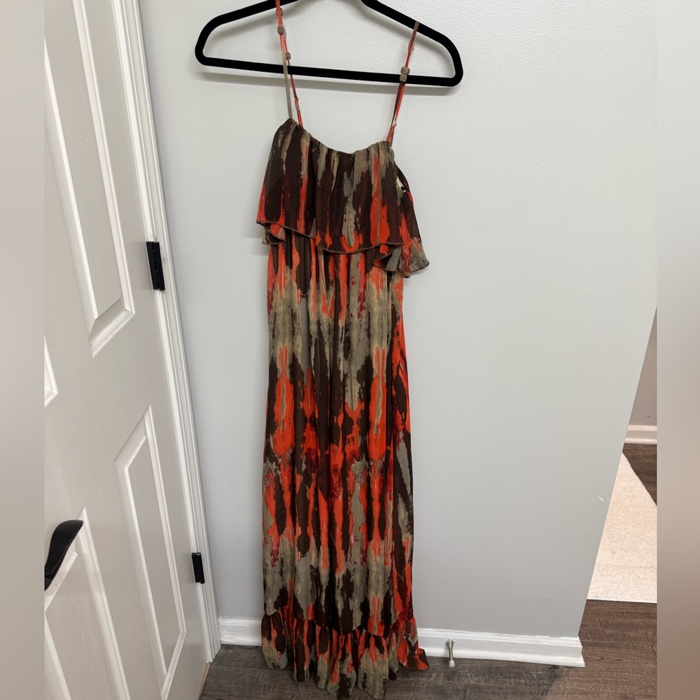 Beige and Orange Fabric Detail